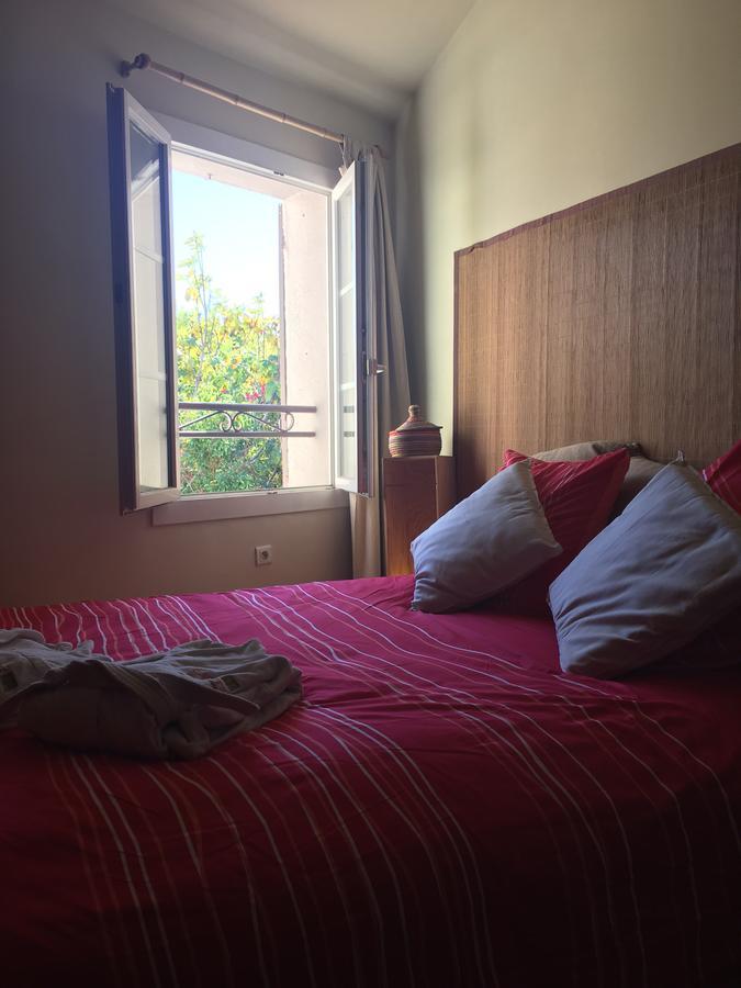 Esprit D'Ailleurs Bed and Breakfast Baillargues Εξωτερικό φωτογραφία
